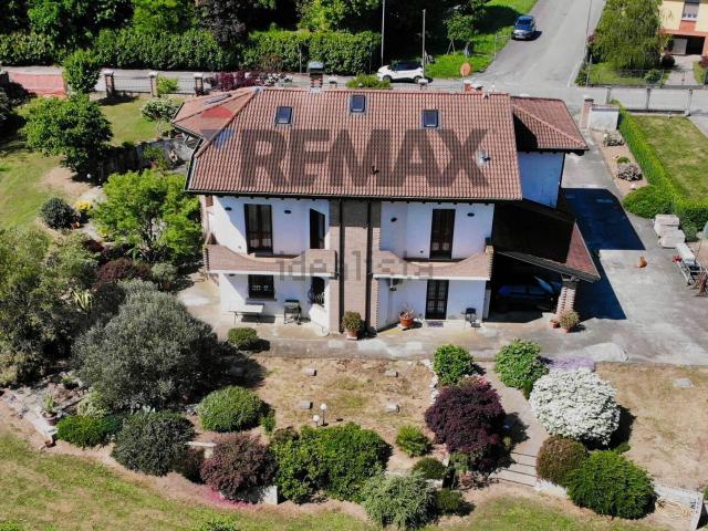 Casa in vendita a Sesto Ed Uniti, Lombardia