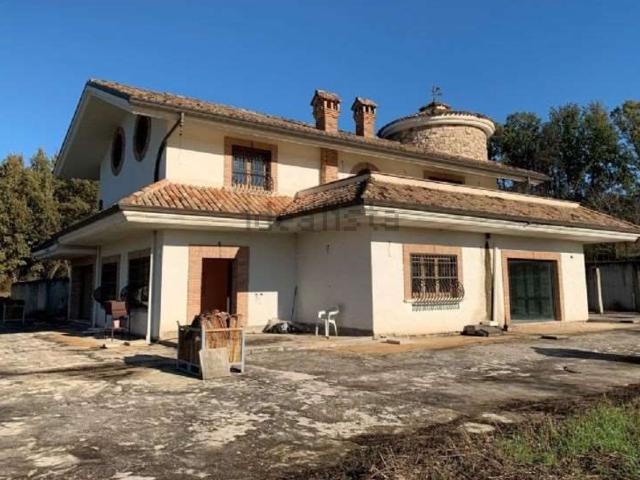 Casa in vendita a Paliano, Lazio