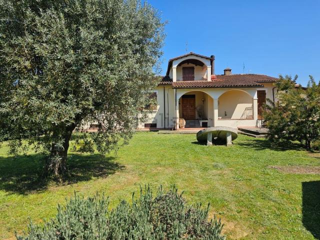 Casa in vendita a Chiassa-Tregozzano, Arezzo