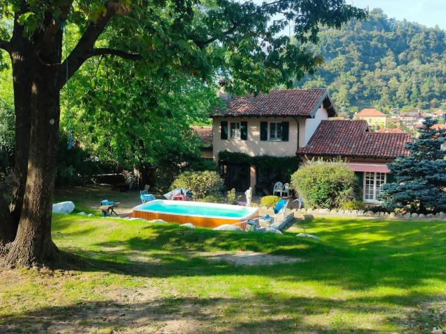 Casa in vendita a Comunità Montana Valli del Verbano, Castelveccana