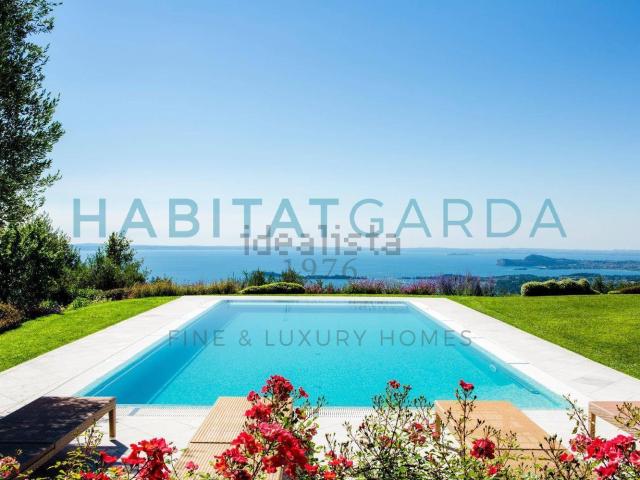 Casa in vendita a Comunità Montana Parco Alto Garda bresciano, Gardone Riviera