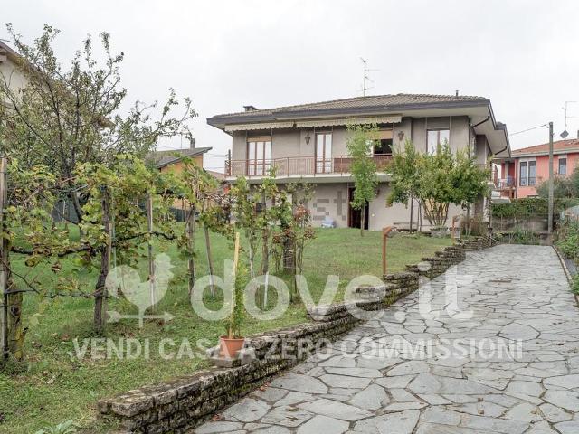 Casa in vendita a Como, Lombardia