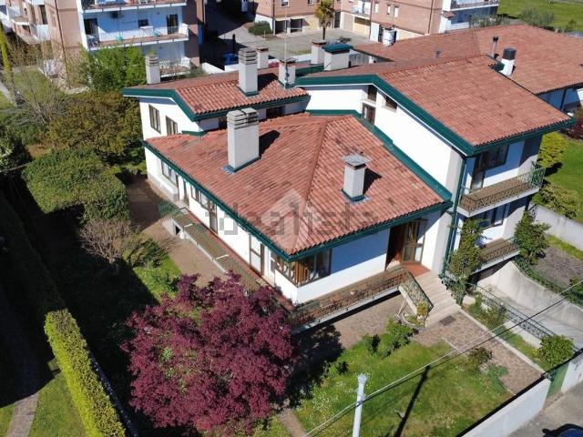 Casa in vendita a Santa Caterina / Sante Catarine, Pasian di Prato / Pasian di Prât