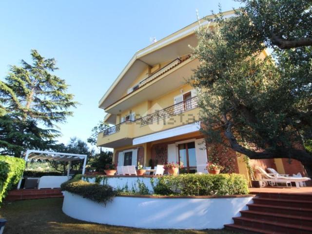 Casa in vendita a Zanni, Pescara