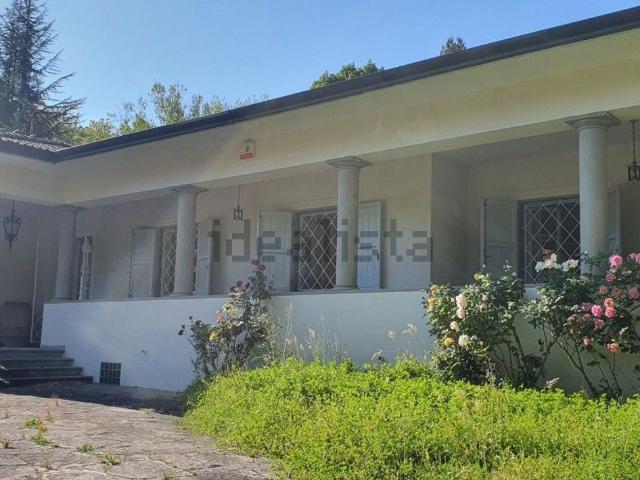 Casa in vendita a Camaiore, Toscana