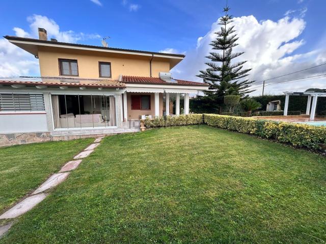 Casa in vendita a San Giovanni, Cala Di Volpe