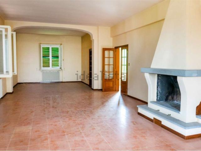 Casa in vendita a Monsano, Ancona