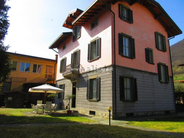 Casa in vendita a Sovere, Lombardia