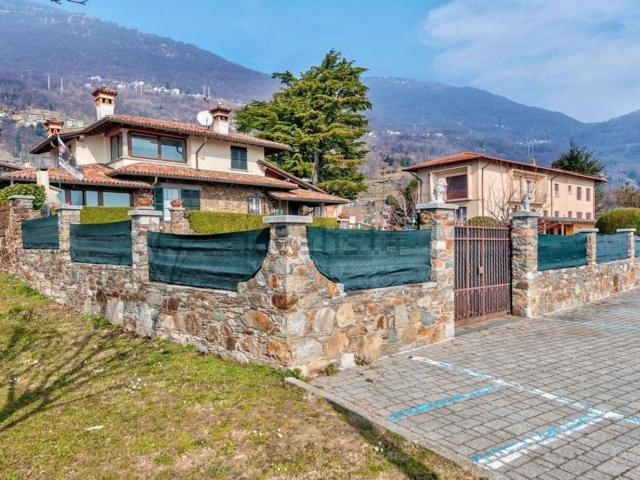 Casa in vendita a Gera Lario, Lombardia