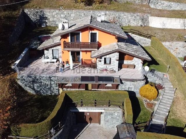 Casa in vendita a Torgnon, Aosta