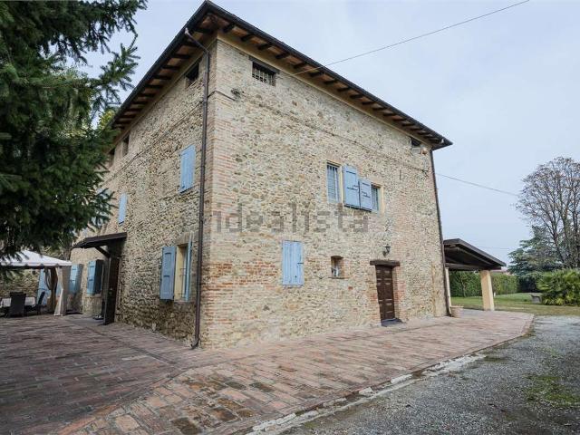 Casa in vendita a Unione di comuni Terre di Castelli, Savignano Sul Panaro