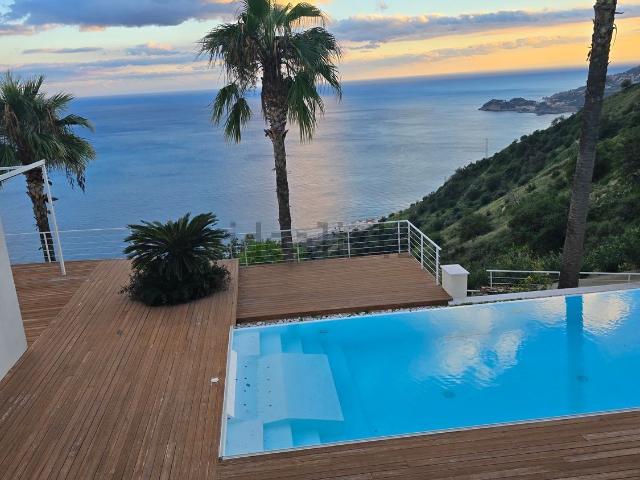 Casa in vendita a Taormina, Sicilia