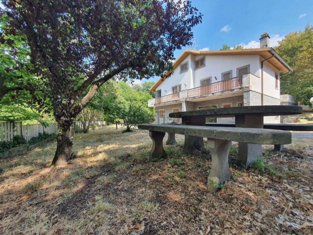 Casa in vendita a Viterbo, Lazio