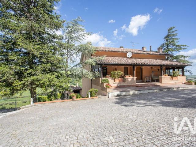 Casa in vendita a Colmurano, Macerata