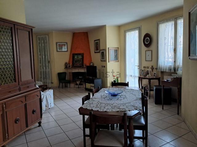 Casa in vendita a Canali, Re