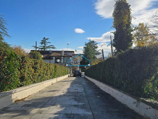 Casa in vendita a Montefalcione, Campania