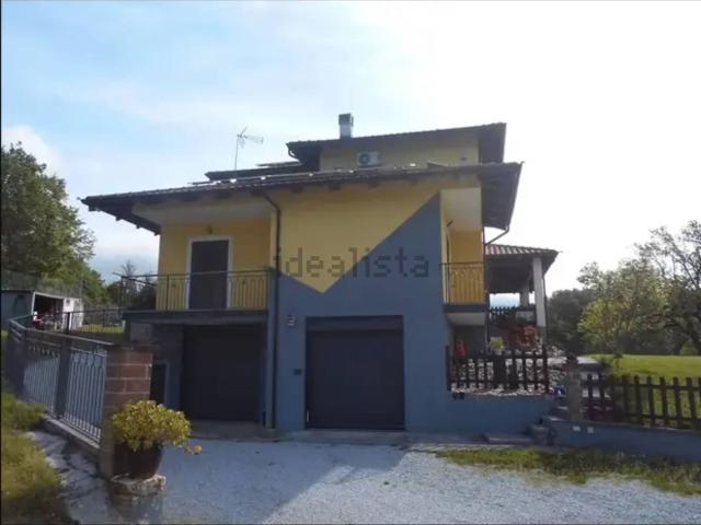 Casa in vendita a Castelluccio Inferiore, Basilicata