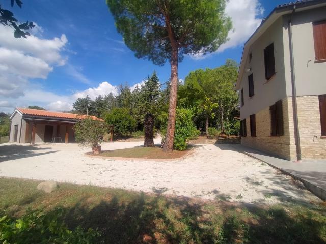 Casa in vendita a Marche, Macerata
