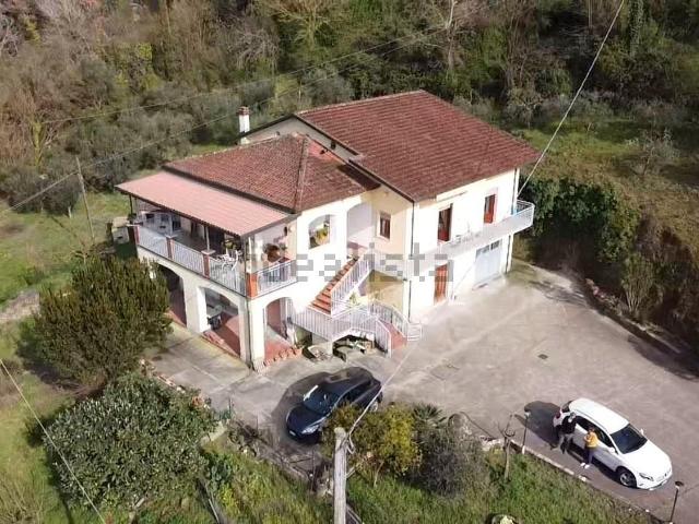 Casa in vendita a Benevento, Campania