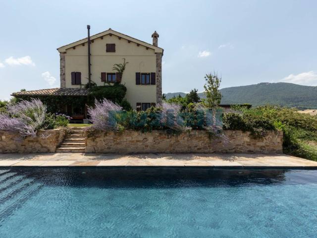 Casa in vendita a Marche, Macerata