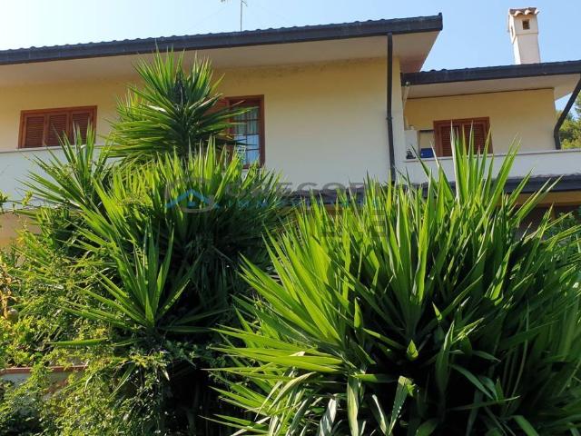 Casa in vendita a Unione dei Comuni della Val Vibrata, Colonnella