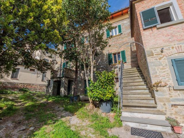 Casa in vendita a Cortona, Toscana