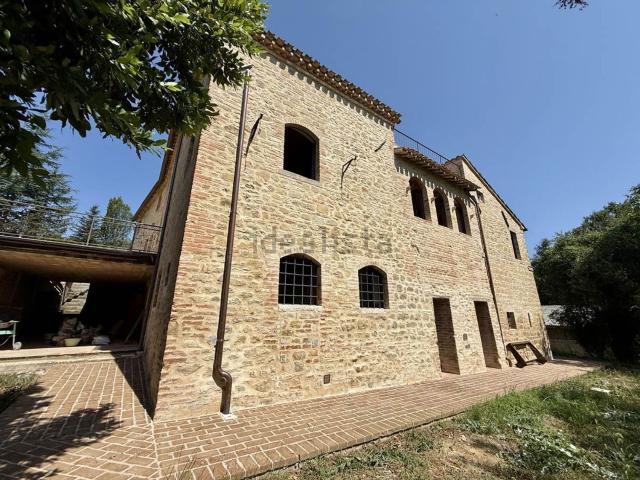Casa in vendita a Monte San Martino, Macerata