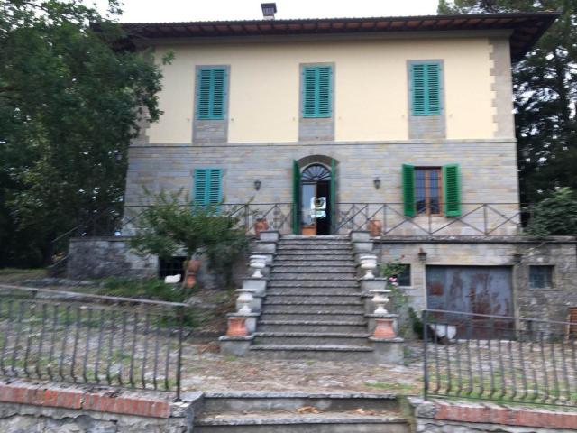 Casa in vendita a Vicchio, Toscana