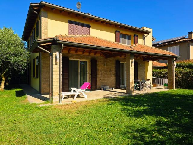 Casa in vendita a Lubiana, Sorbolo