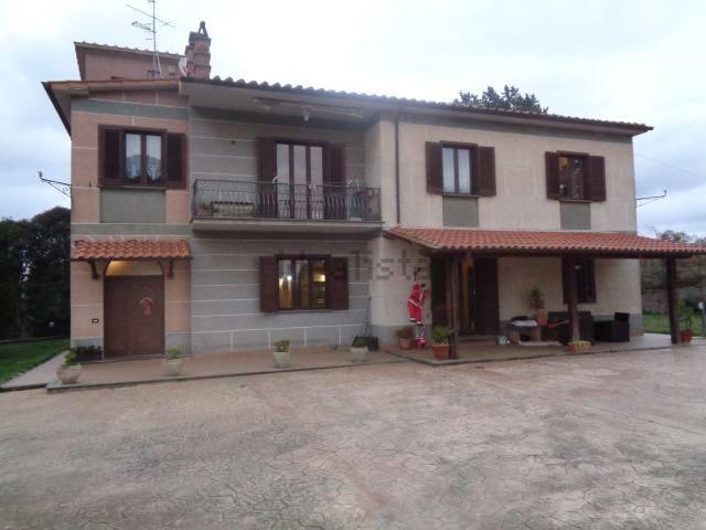 Casa in vendita a Carmine, Viterbo