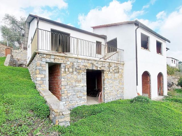 Casa in vendita a Poggi Superiore, Imperia