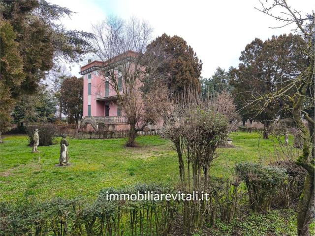 Casa in vendita a Fiorenzuola d'Arda, Piacenza