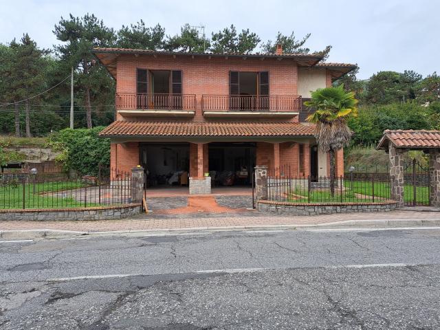 Casa in vendita a Pieve Di Sinalunga, Toscana