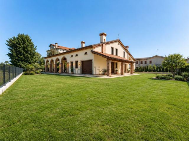 Casa in vendita a Campolongo Maggiore Chiesa, Campolongo Maggiore