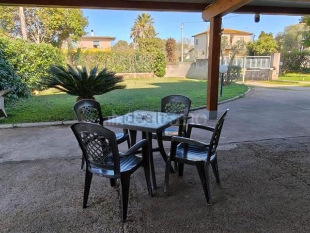 Casa in vendita a Latina, Lazio