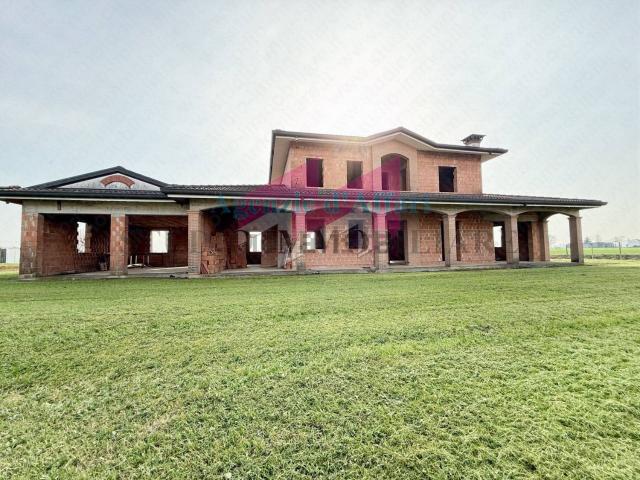 Casa in vendita a Castelnovo Bariano, Veneto