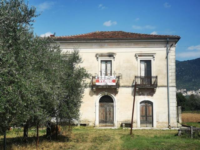 Casa in vendita a Roccasecca, Lazio