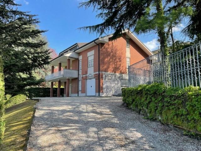 Casa in vendita a Canelli, Asti