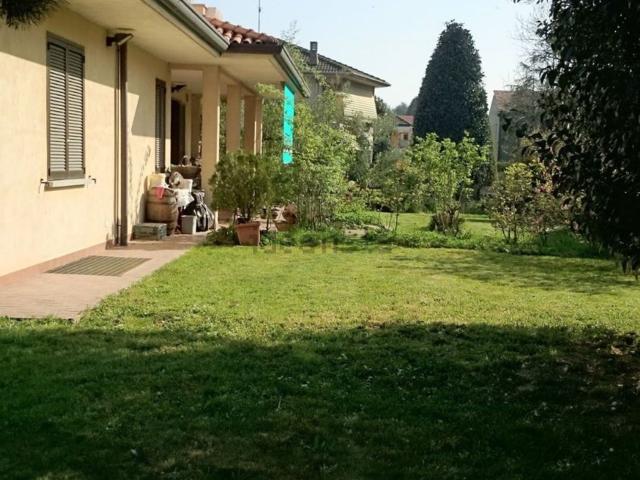 Casa in vendita a Cornate D'adda, Lombardia