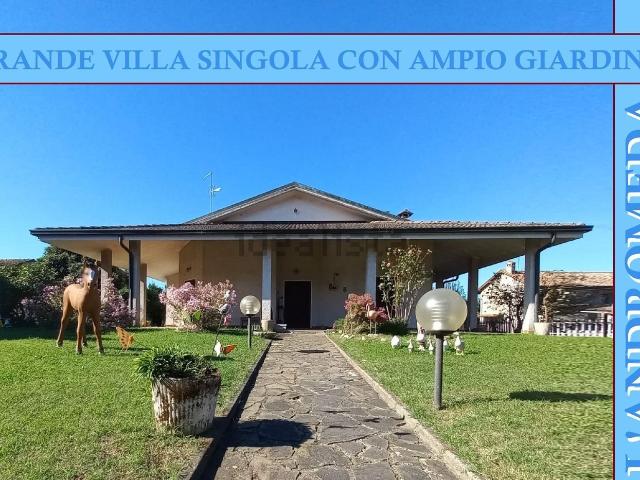 Casa in vendita a Colturano, Lombardia