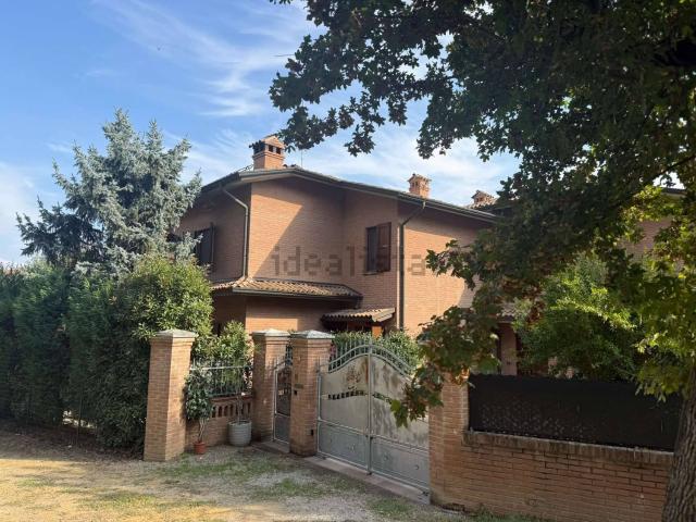 Casa in vendita a Tresinaro - Secchia, Re