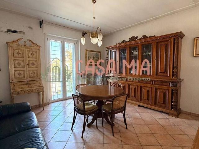 Casa in vendita a Riva Trebbia, Rottofreno