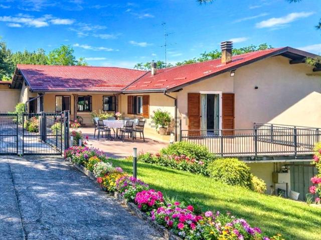 Casa in vendita a Broni, Lombardia