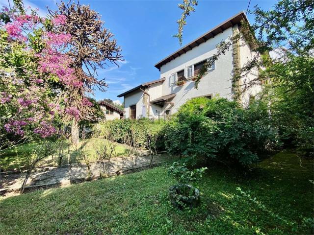 Casa in vendita a Castello di Oggiono, Oggiono