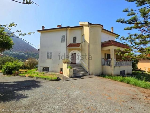 Casa in vendita a Calabria, Cosenza
