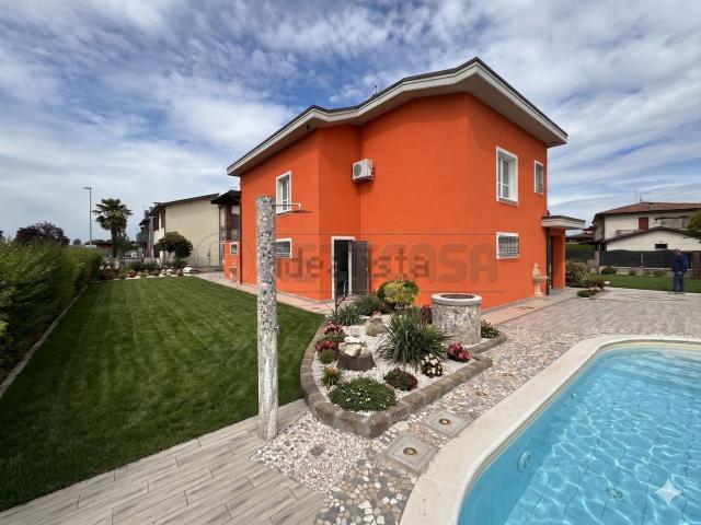 Casa in vendita a Ricengo, Lombardia