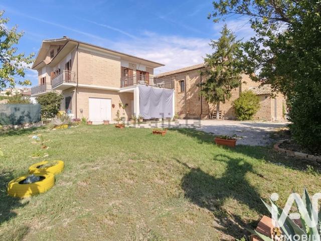 Casa in vendita a San Pietro I, Monte Vidon Corrado