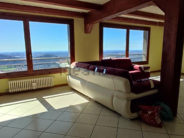 Casa in vendita a Carescione, Brunate