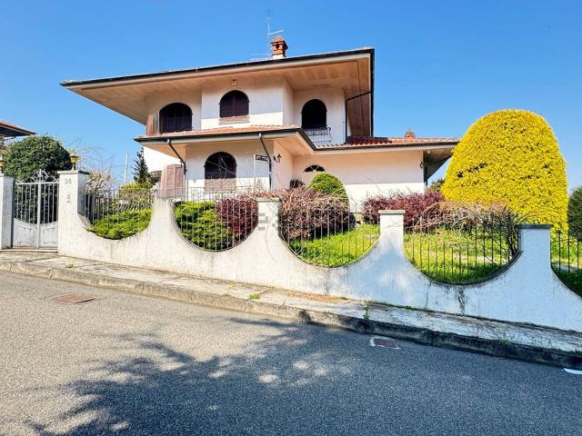 Casa in vendita a Ronzone, Piemonte