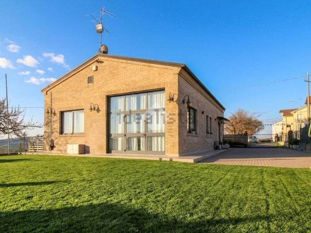 Casa in vendita a San Lorenzo, Marche